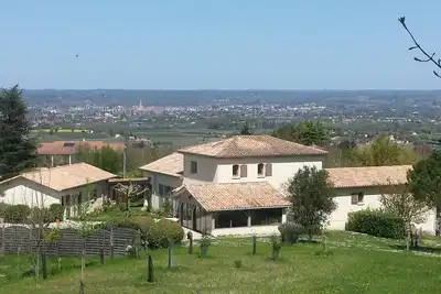 Image de Villa de Prestige à Monbazillac\n6Km Bergerac Piscine chauffée Sauna Jeux int/ext