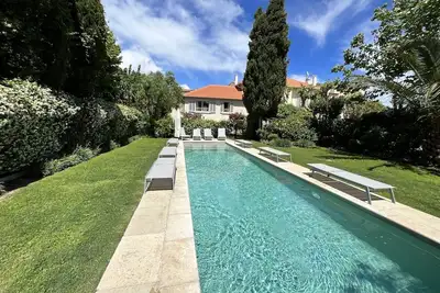 Image de St Tropez-3mn place des Lices : villa-pool-large garden not overlooked