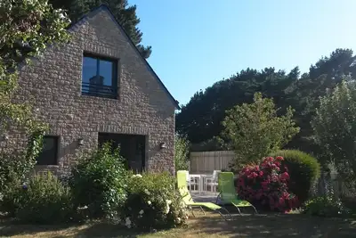 Image de Maison au bord du golfe du morbihan avec jardin située à Brillac