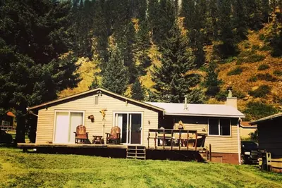 Image de ~ Cozy Creek Side Cabin ~ Nature ~ Paisible ~ Détendez ~