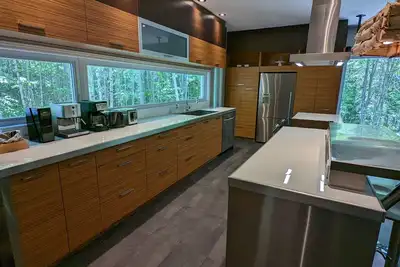 Image de Maison dans les arbres, 3 chambres (ou 4 chambres sur demande 7 pers et +)