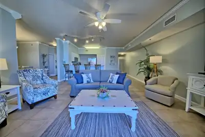 Image de 4 chambres et 3 salles de bain Condo Shores Of Panama