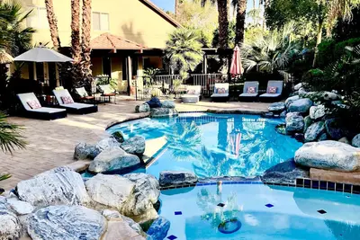 Image de Belle maison abordable avec piscine privée