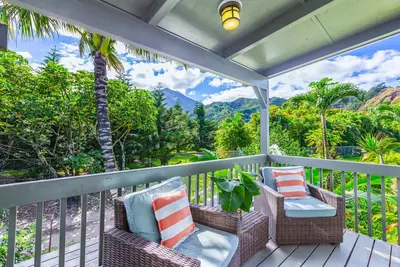 Image de Hale Kanani Tvnc # 1342 Ac, à quelques pas de la baie de Hanalei, des vues sur la montagne et la cascade