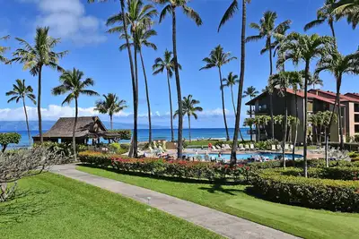 Image de Papakea Ocean Front Resort! Superbe rénové Ocean View Kaanapali Maui Condo.