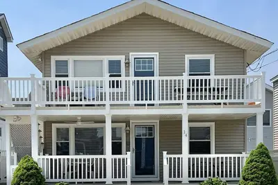 Image de Vous Cherchez Une Maison Oceanside Nouvellement RÉNOVÉE? JOURNÉE Du Travail Et Sept Semaines Disponibles!