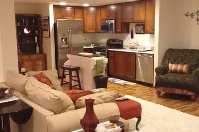 Image de Privé 1000sf séparé. appartement