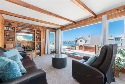 Image de Vues magnifiques sur la baie! - Charmeur historique sur un bloc tranquille - Ocean Close!