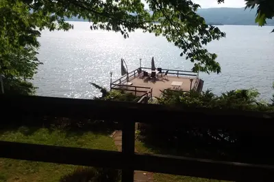 Image de Assembly Point Lake Front Paradise avec espace de quai inclus