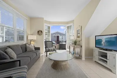 Image de Clean N Maison de Charme Ocean View Beach - Unité en bas