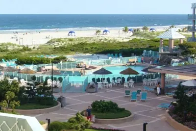 Image de Seapointe Village - OceanFront bldg-Great Ocean / Pool & Fire Pit Views! -Wifi gratuit