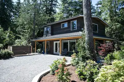 Image de Cozy Tofino Guest House, à distance de marche de la plage