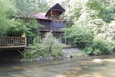 Image de Cartecay Hideaway. . . Détendez-vous dans le confort sur la rivière!