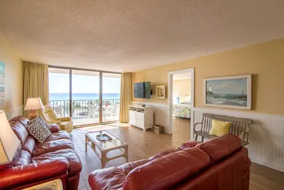 Image de Beach Front - 2 Br - 2 Bath Deluxe - Tower I - 3rd Floor