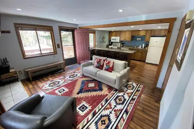 Image de A True Mountain Escape proche de ski et l'année-Around Adventures