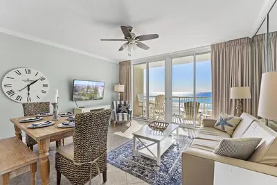 Image de Waters Edge Unit 415 ~ 1br Plus Bunkroom ~ Vues à couper le souffle sur la plage! ! !