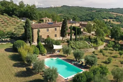 Image de Ferme historique 18c - avec piscine privée (9-13 personnes)