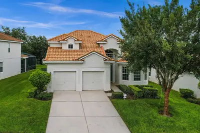 Image de Maison de luxe, Windsor Hills, 5 Br / 5 Ba, salle de jeux, Internet haute vitesse