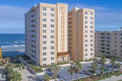 Image de Luxe 3/2 Condo (5e étage) Oceanview - Sanibel Building-Daytona Beach Shores