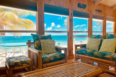 Image de Banana Wind Oceanfront Island Getaway