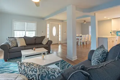 Image de Condo Tout Neuf Beach Block Entierement Renove - Emplacement Ideal Entre Piers