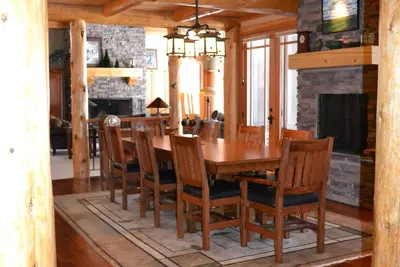 Image de Premier personnalisé Conçu Accueil. Comprend 10 passes Sharc illimités