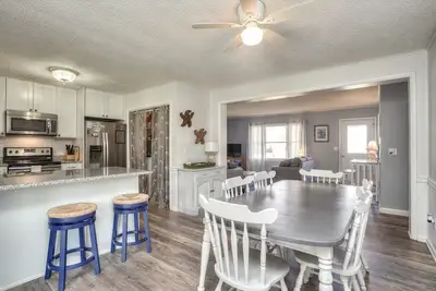 Image de Bethany West House - 4 Br / 2ba - Animaux acceptés - Marchez jusqu'à la plage. Restaurants