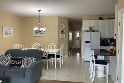 Image de Block De Plage! Doit être 25 avec la famille pas de location senior / bal