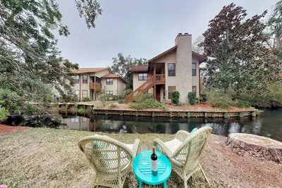 Image de Incroyable condo Harbor Oaks de 3 chambres Ă moins de 1\/2 mile du village et 3\/4 mile de la plage
