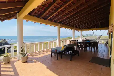 Image de Tranquille La Saladita Beach Front Propriété