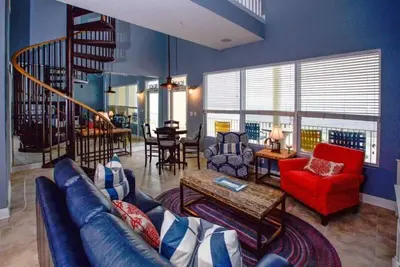 Image de Blue Dolphin Penthouse Luxury 3 Bdr 3 Ba Gulf Front Sleeps 8-10