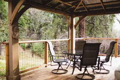 Image de Cozy, maison privée avec bain à remous sur 2 hectares