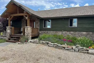 Image de Retraite De Teton Valley! ! Profitez de Grand Teton View dans un confort spacieux et paisible.