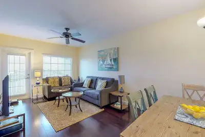 Image de Condo familial w / piscine partagée - à pied du parc aquatique et à manger