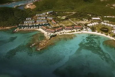 Image de Sur la plage, à quelques pas de l'unité océanique D-204