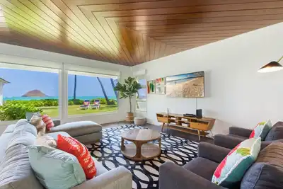 Image de Lanikai Oceanside 5 Chambre - Lanikai Kailua Oceanfront Beach House