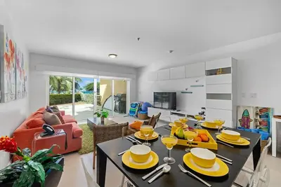 Image de 2 chambres accès direct à la piscine rez-de-chaussée