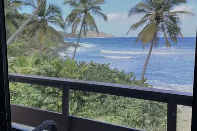 Image de Front de mer sur la baie isolée (voir votre vidéo)