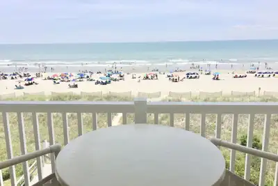 Image de Temps pour une escapade rapide! ! Belle rénovation Beachfront