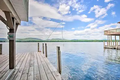 Image de Trois Adjacent Lakefront Cottages - 'Westview' Capacité 2-16