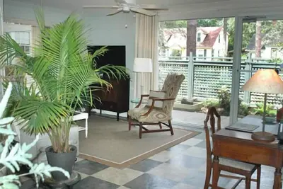 Image de Le Cottage Sur Park Ave. Thomasville Ga