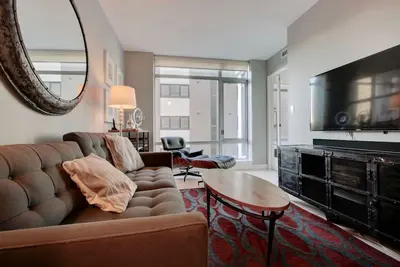 Image de Smart 11- LuxuryYaletown Vancouver Meublé Condo Location