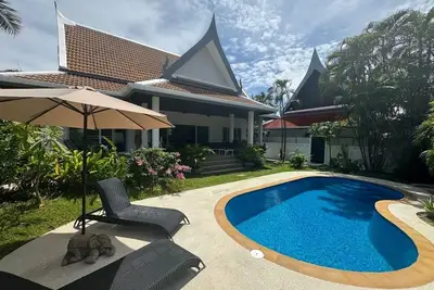 Image de Villa Montaplan Phuket avec piscine 2br