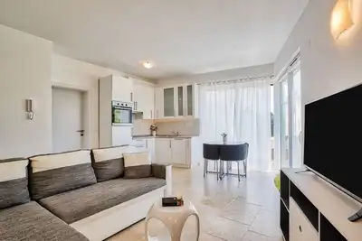 Image de Appartement dans Rovinj avec terrasse, Climatisation, Wifi, Lave-vaisselle (4286-2)