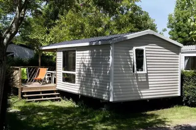 Image de Mobilhome Loggia Privilege 26m2 Premium - 2 Schlafzimmer + überdachte Terrasse + Tv + Geschirrspüler 5 Personen
