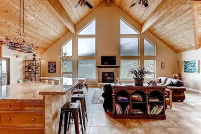 Image de 6 Bdr Mountain Home 360 Vues. Ski, rocher rouge, Ă 24 minutes de Denver. Jacuzzi! !
