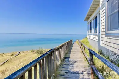 Image de Des vues que vous n'oublierez jamais! Bienvenue Ă Beachin View Villa! !