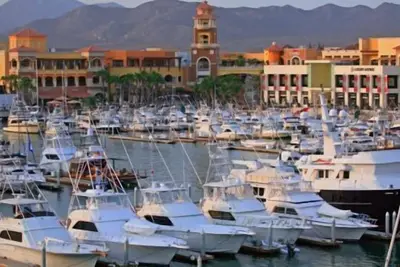 Image de Resort de luxe sur la plage de Medano et à pied du centre-ville de Cabo