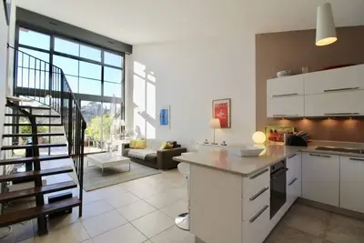 Image de Modern, sunbathed villa in private domain with A/C and pool