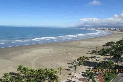 Image de Belle et grande plage d'Apt Grand coin du Fort très bien situé